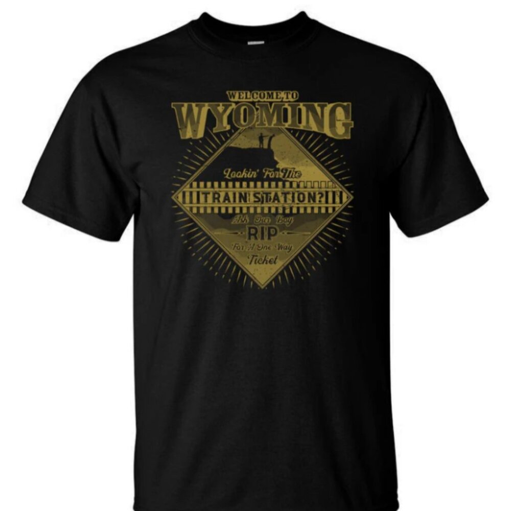 YELLOWSTONE "Looking For The Train Station" Shirt Size Large- Gildan-100% Cotton